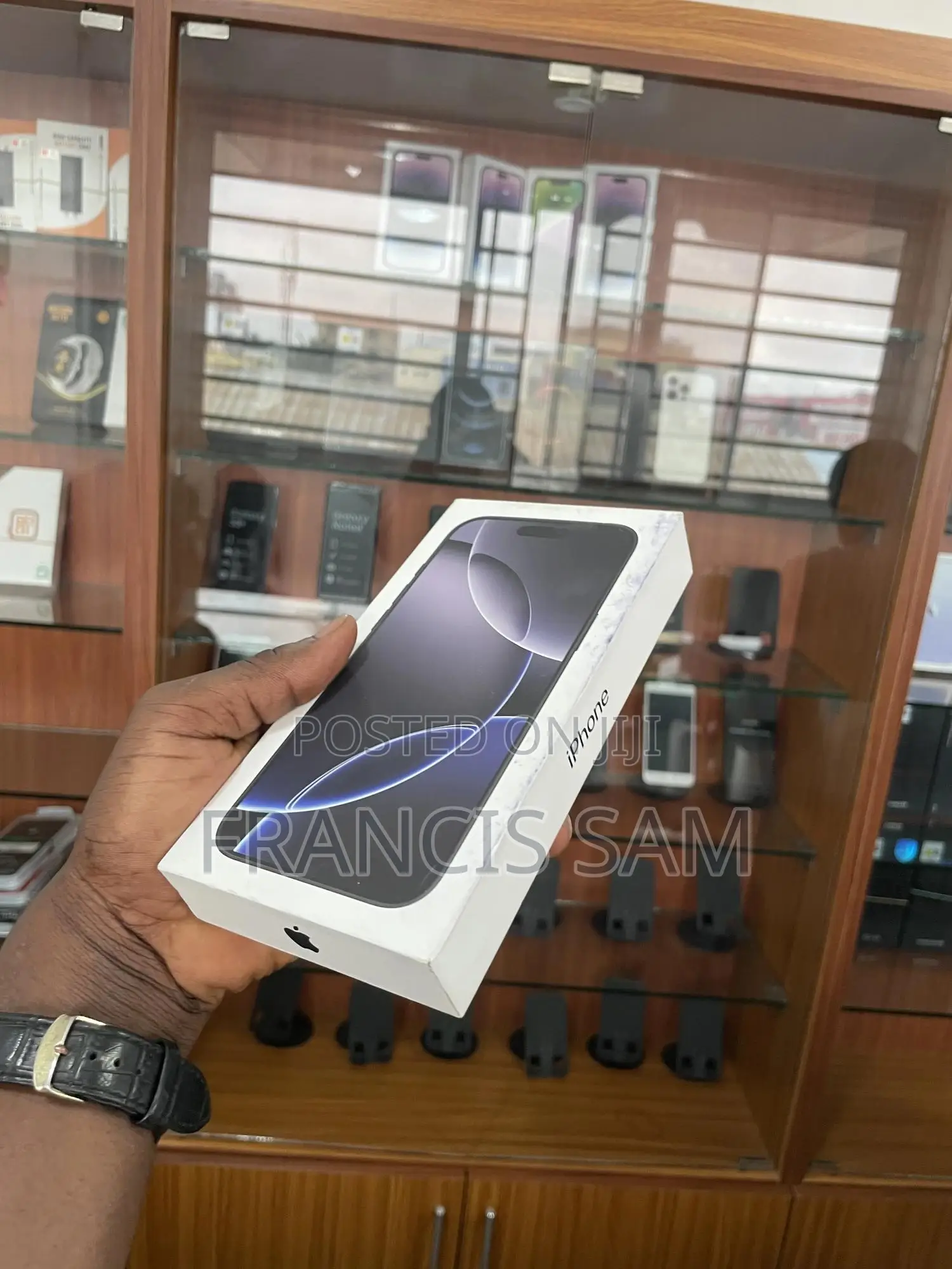 New Apple iPhone 16 Pro Max 256 GB White