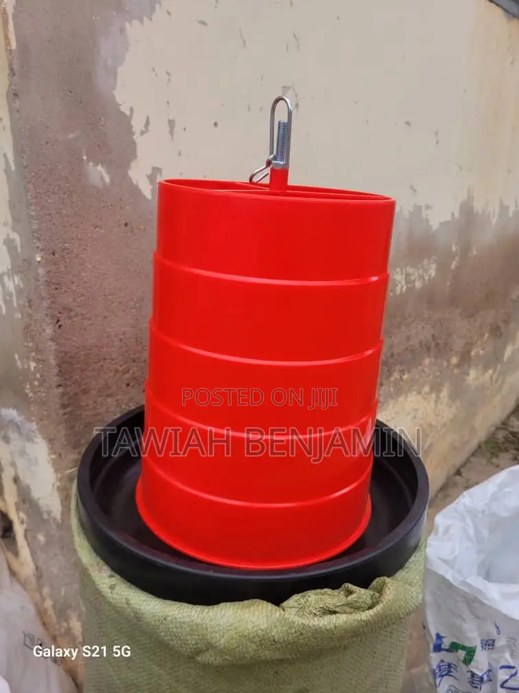 15kg Chicken Feeder