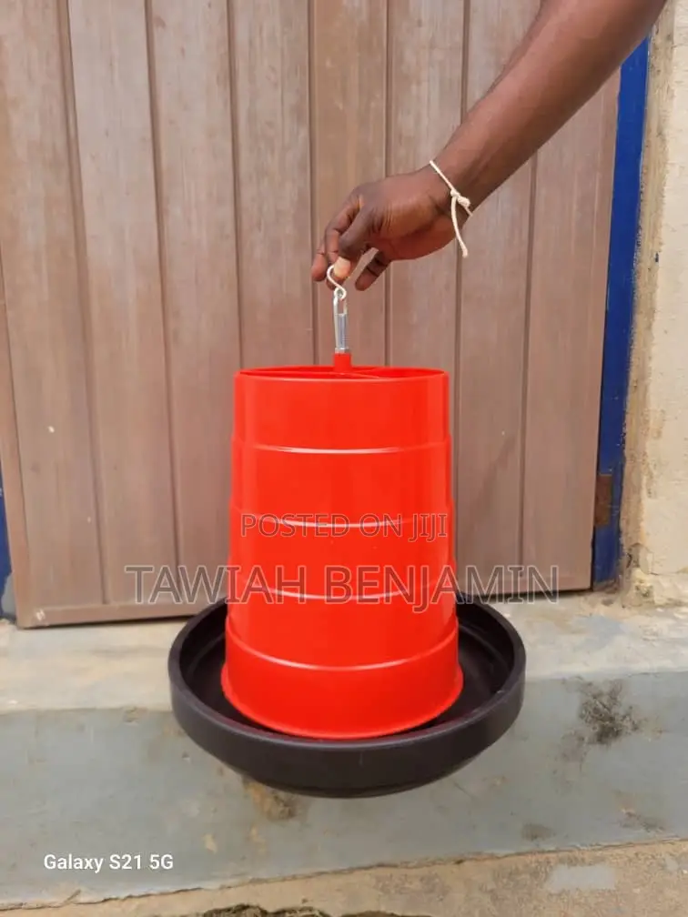 15kg Chicken Feeder