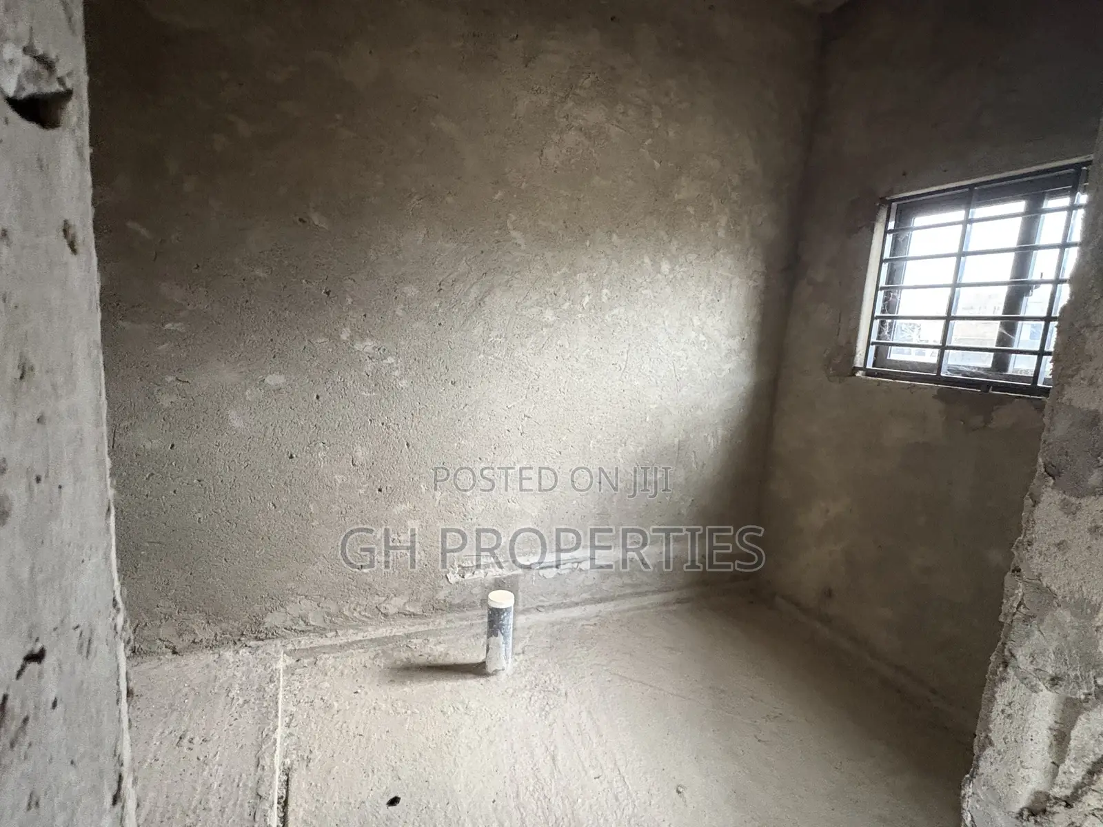 5bdrm House in Apaaso, Kumasi Metropolitan for sale