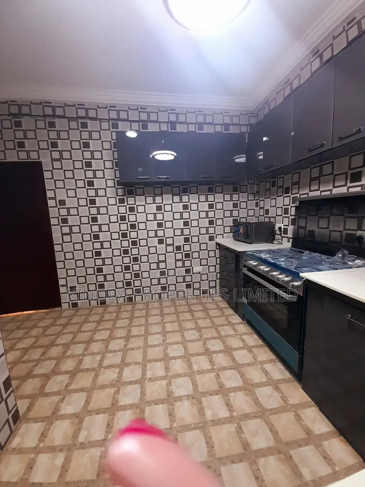Furnished 2bdrm Apartment in Westland for rent