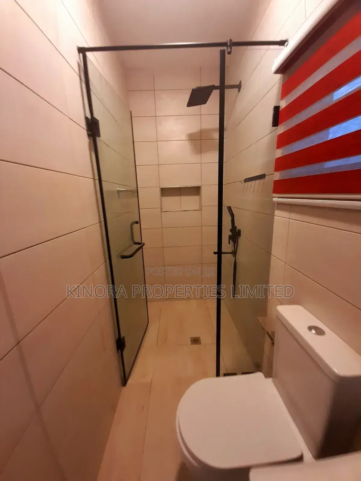 4bdrm Duplex in Westland for rent