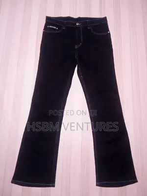 Ladies Jeans (Size 32)