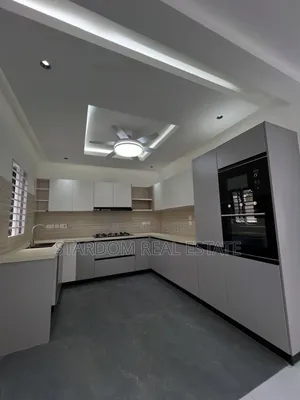 4bdrm Duplex in West Trassacco, East Legon for rent