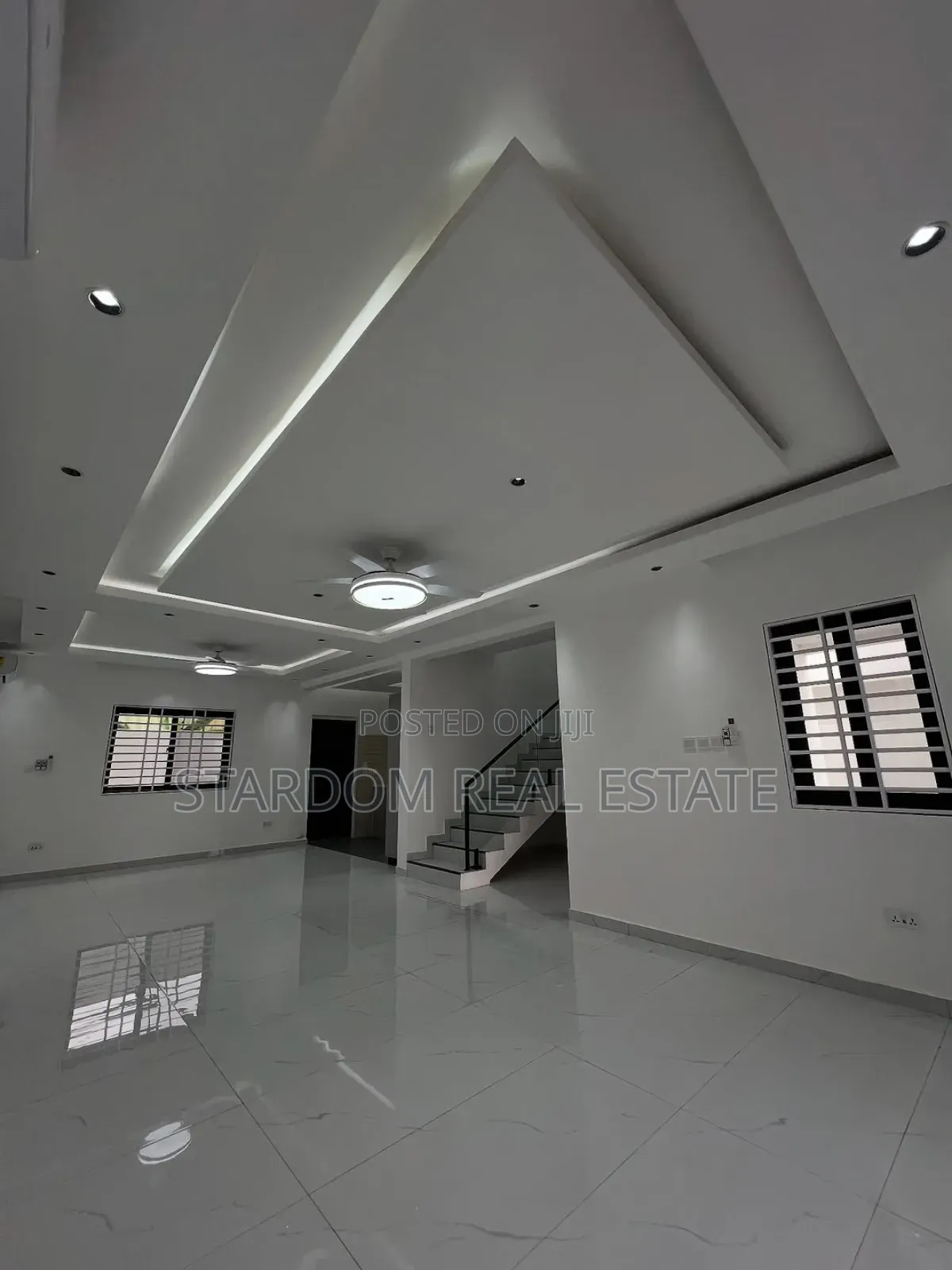 4bdrm Duplex in West Trassacco, East Legon for rent