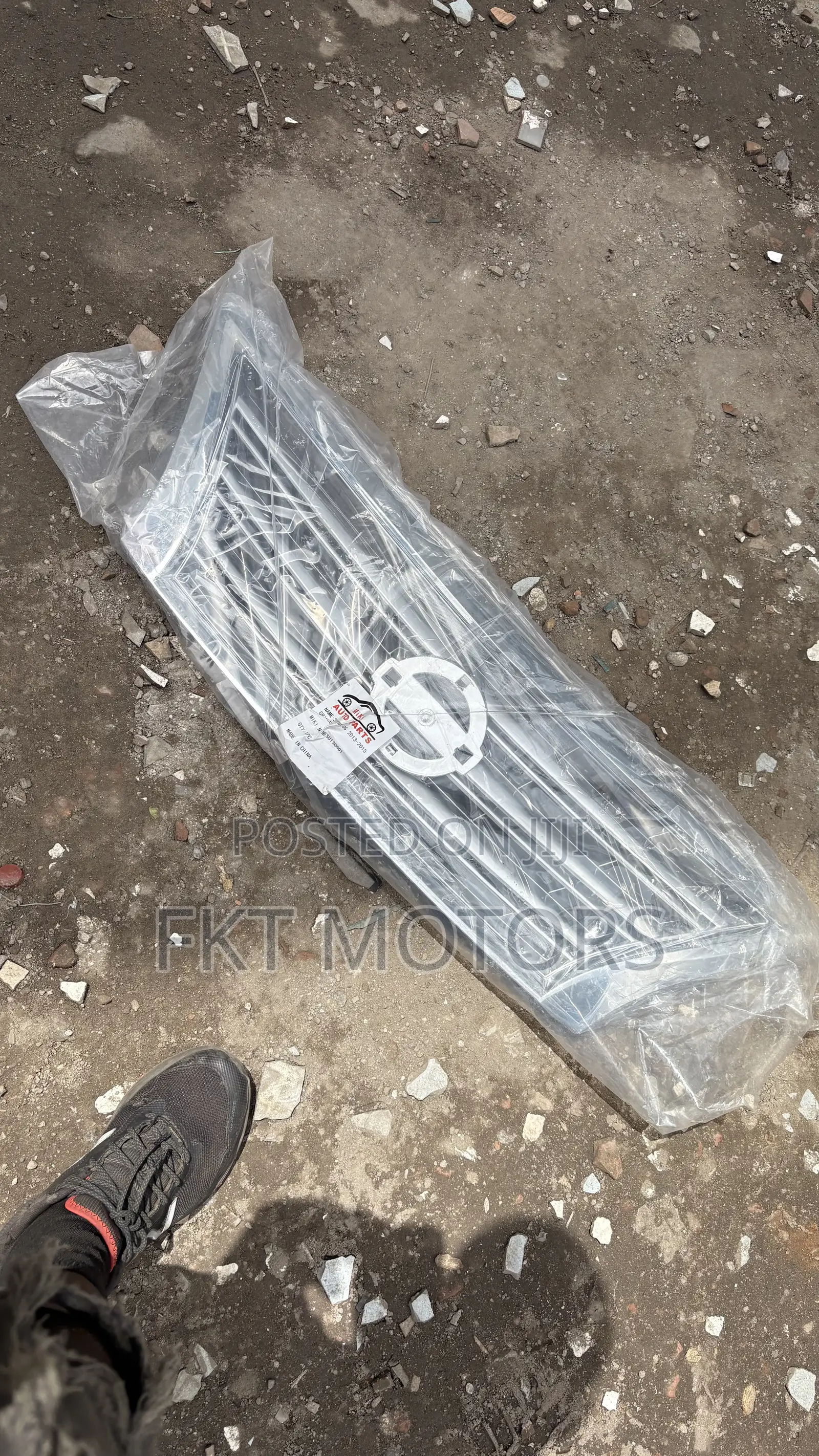 Nissan Versa Top Grilles 2013,2014,2015,2016