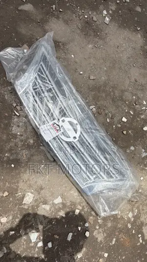 Nissan Versa Top Grilles 2013,2014,2015,2016
