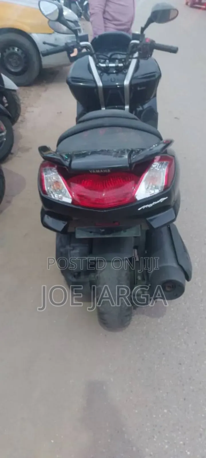 Yamaha Majesty 2020 Black