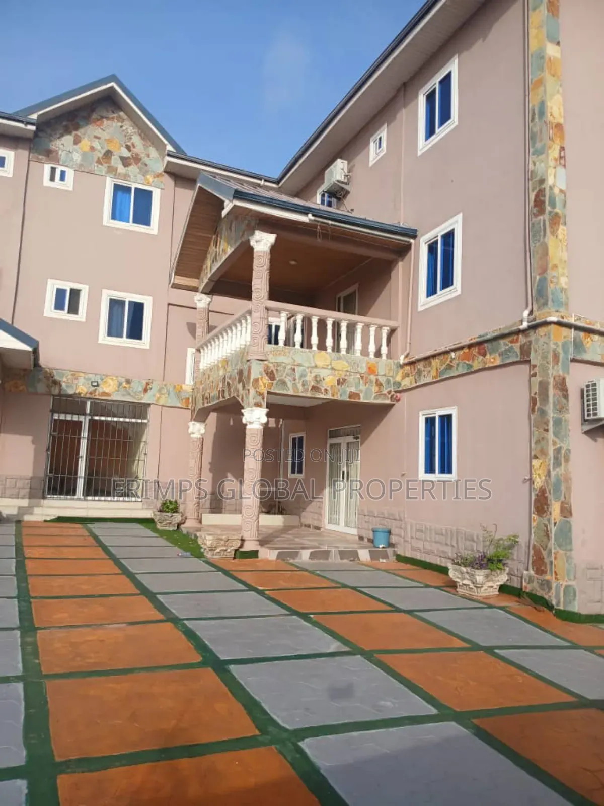 Furnished 20bdrm House in West Hills Mall Area for sale