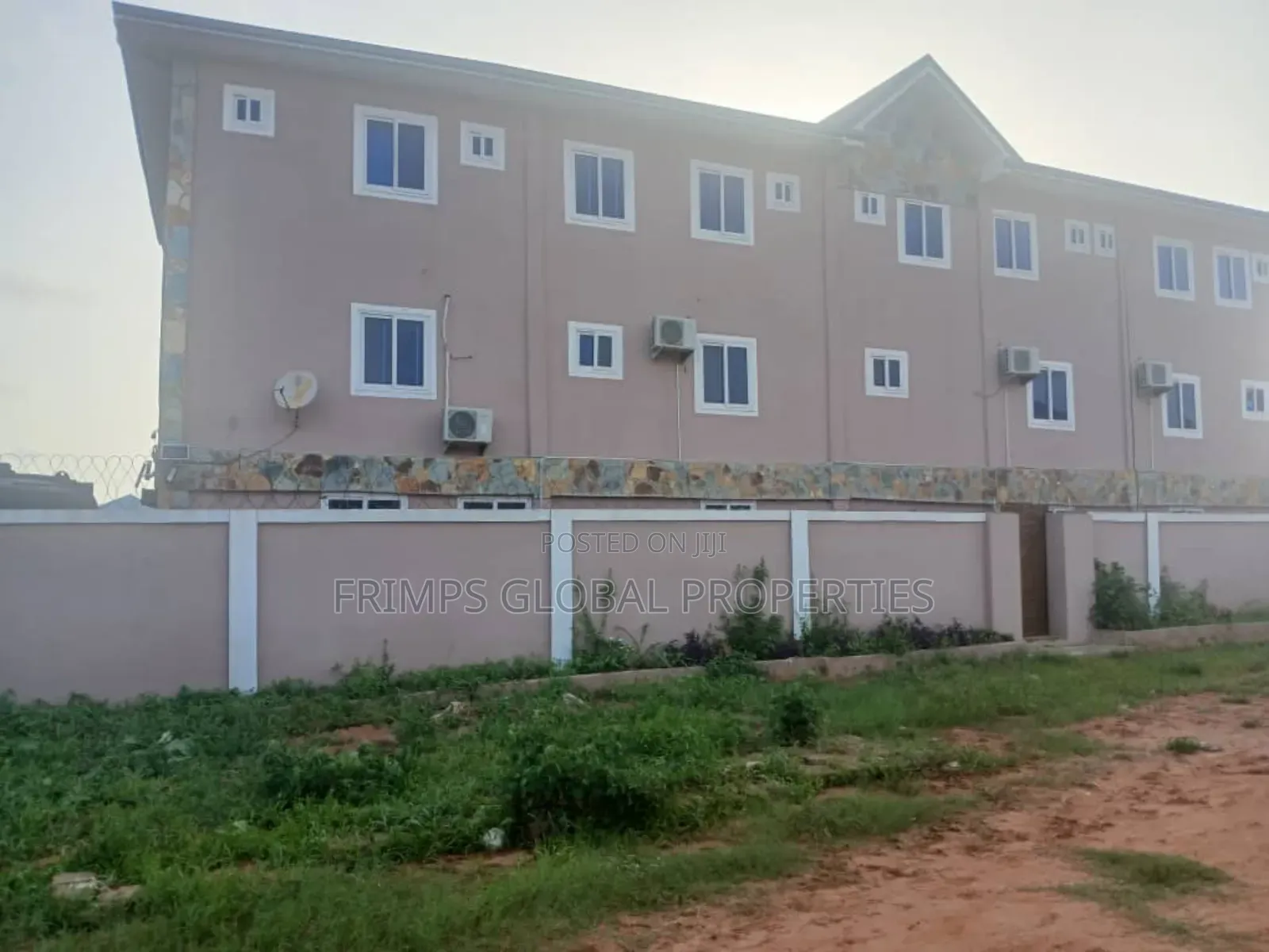 Furnished 20bdrm House in West Hills Mall Area for sale