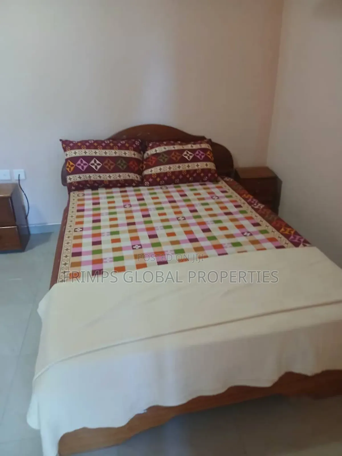 Furnished 20bdrm House in West Hills Mall Area for sale