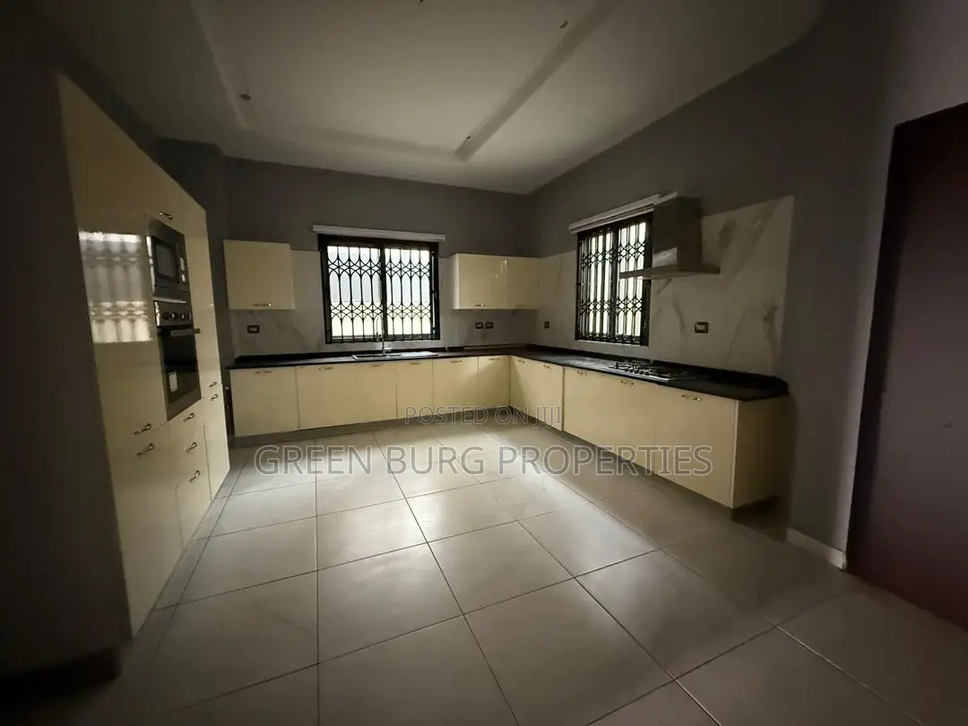 4bdrm House in Green, East Legon for rent