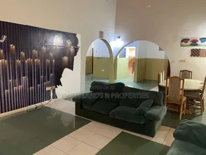 6bdrm House in Spintex for sale