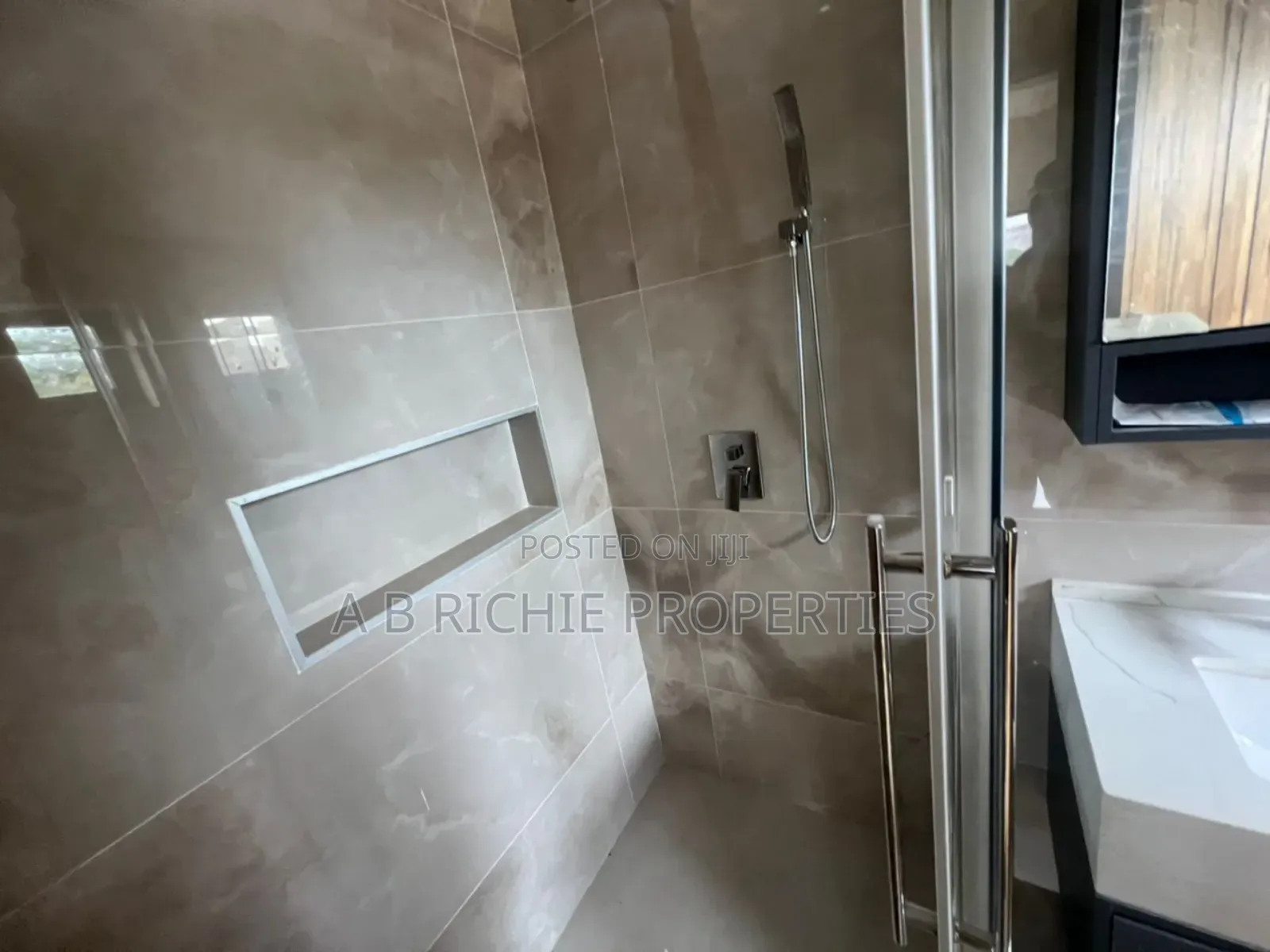 4bdrm House in Ab Richie Properties, Tseaddo for sale