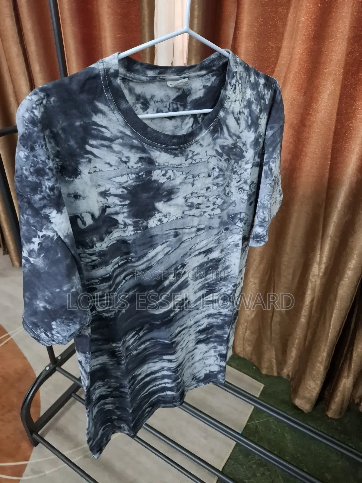 Gildan T Shirt for Sale