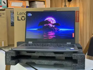 Laptop Lenovo LOQ 15ARP9 12GB Intel Core I5 SSD 512GB