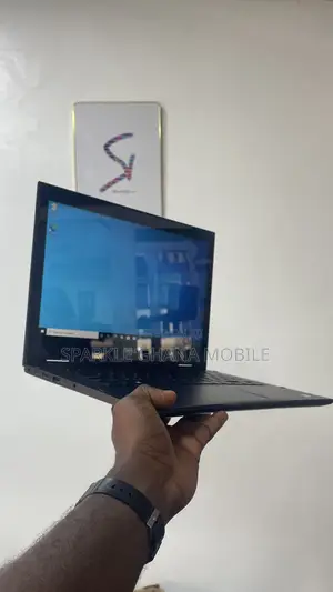 Laptop Dell Latitude 3390 8GB Intel Core I5 HDD+SSD 256GB