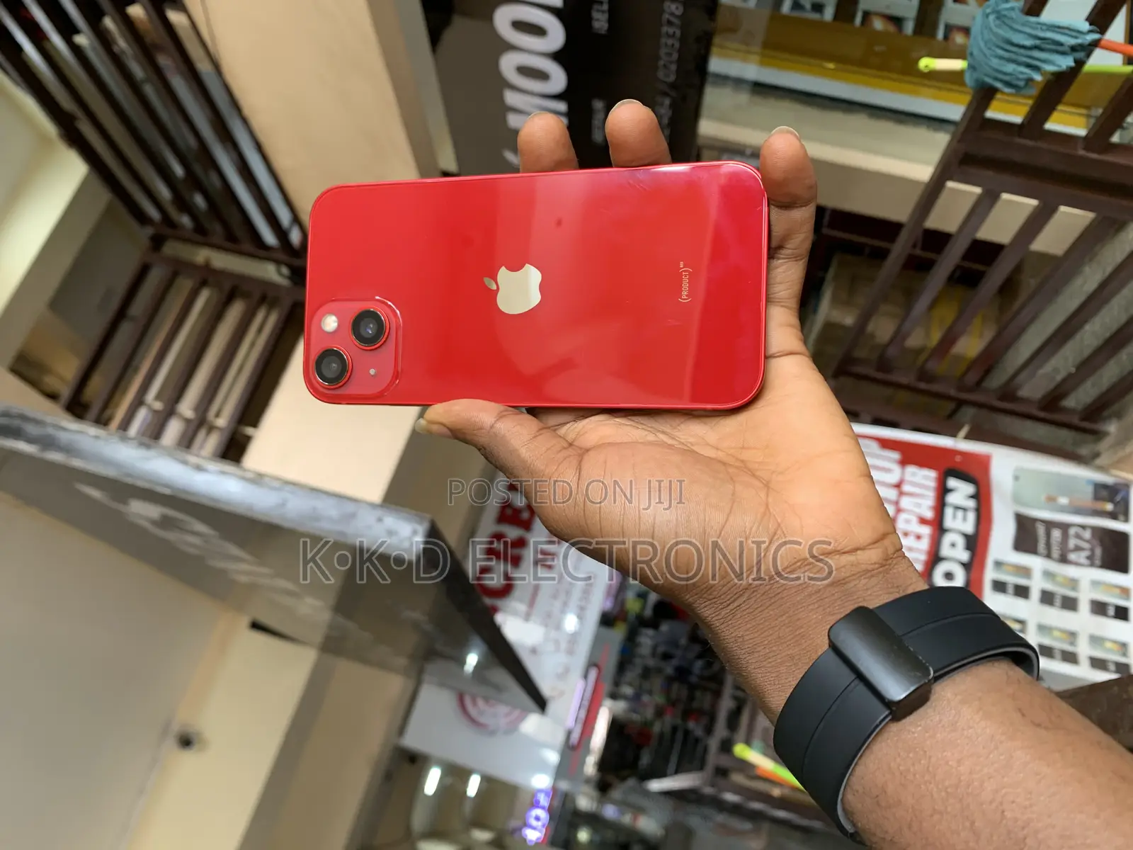 Apple iPhone 13 128 GB Red
