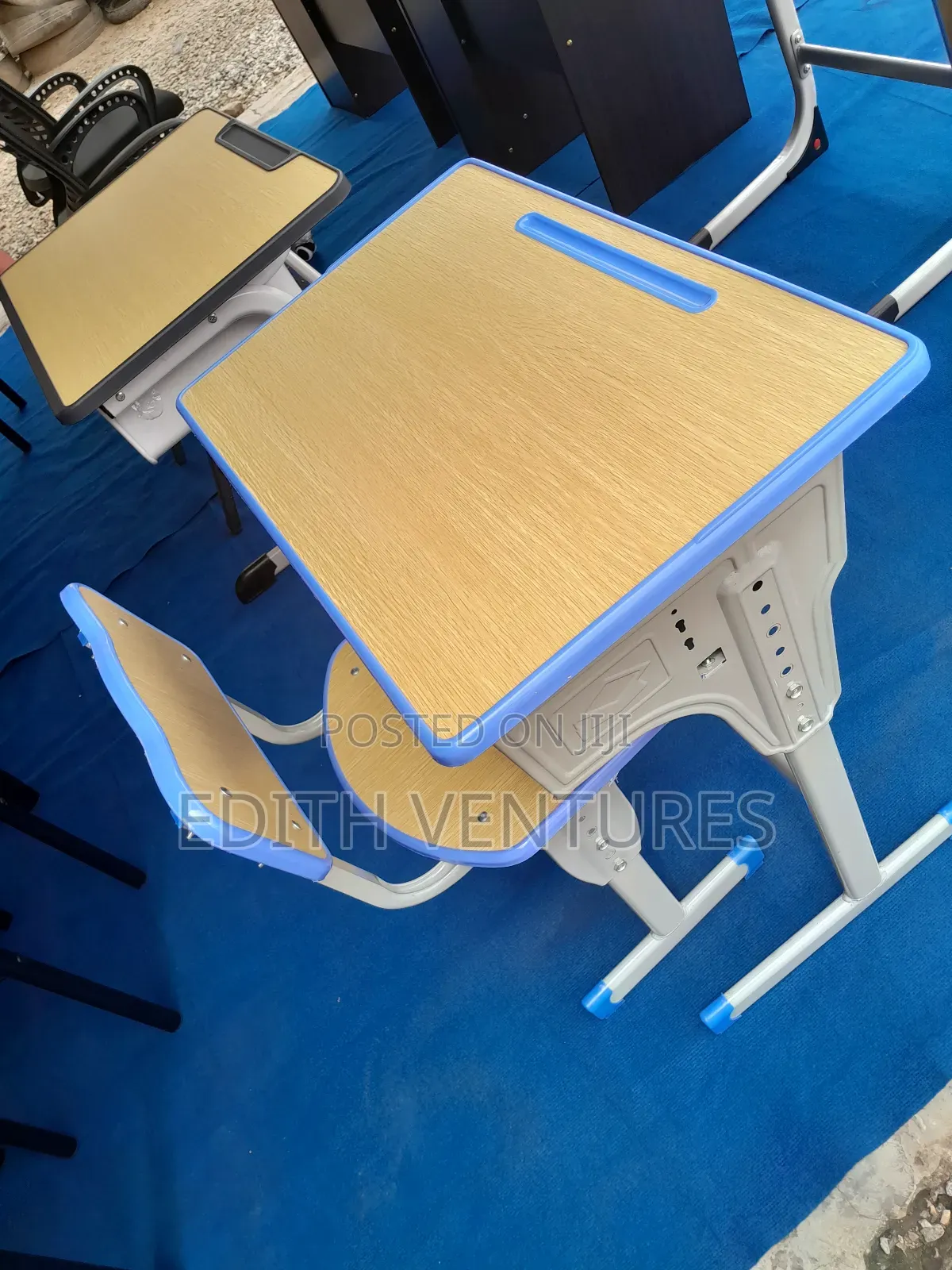 Zari Schools Desk/S.Desk