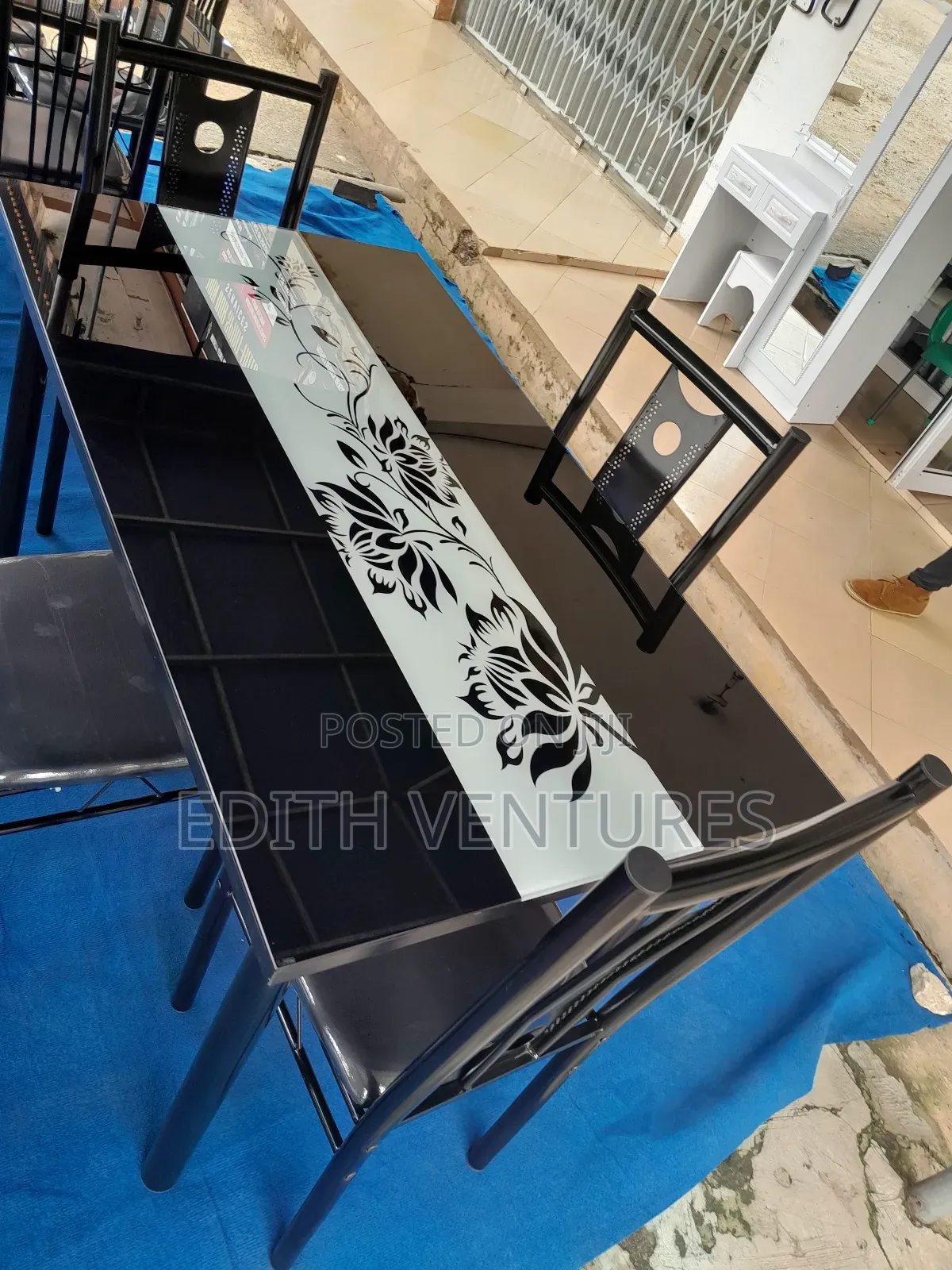 Riviera 5pc Dining Set Four 