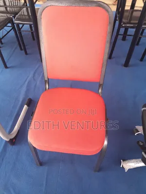 De Everstrong Auditorium Chair
