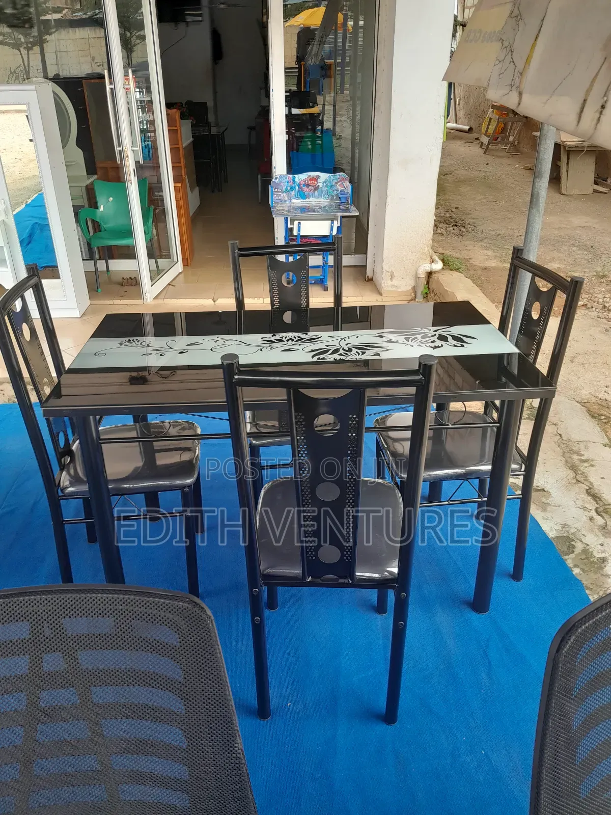 (Glass Dining Table Withfourchairs)