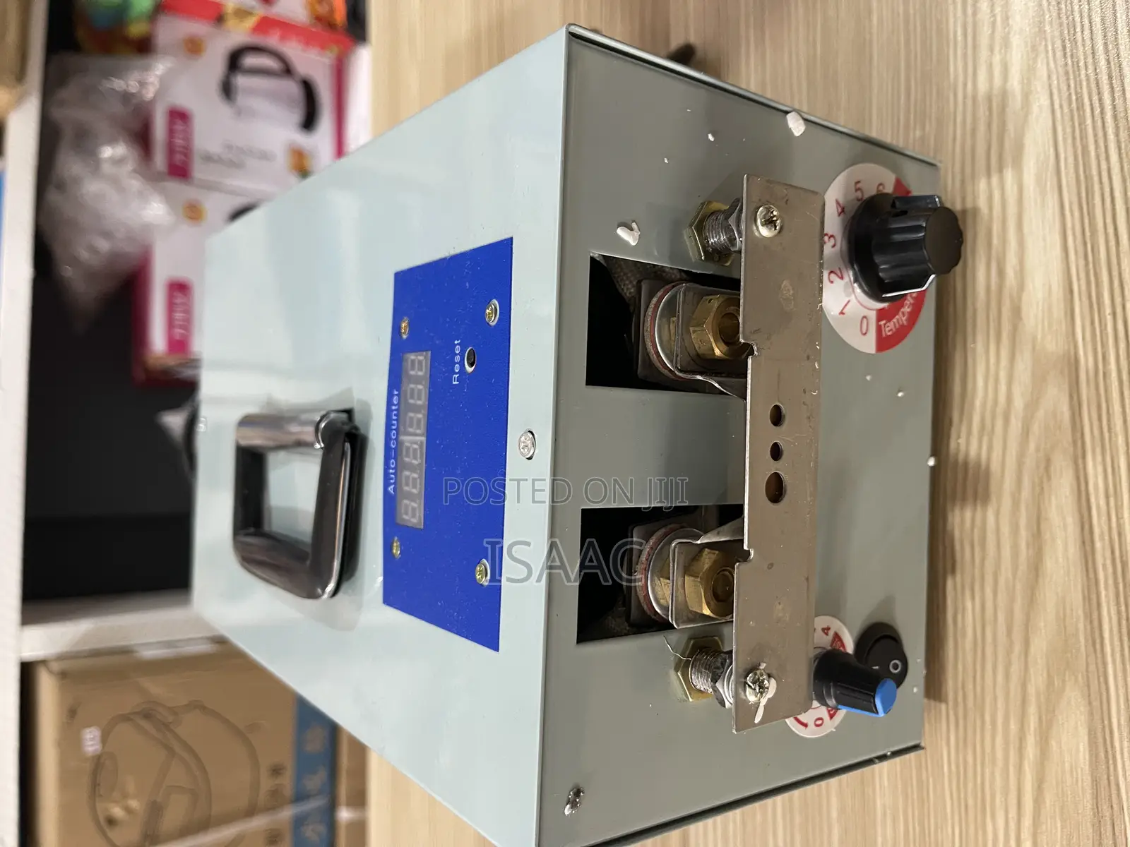 Poultry Automatic Debeaker/ Counter