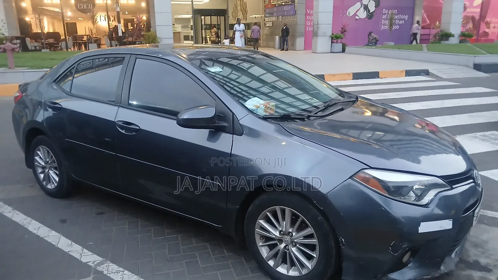 Toyota Corolla L 4dr Sedan (1.8L 4cyl 4A) 2014 Gray