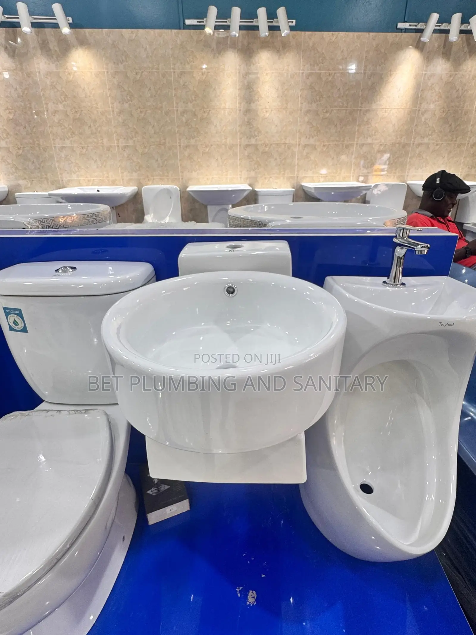 Hand Wash Basin_wall Hung Basin