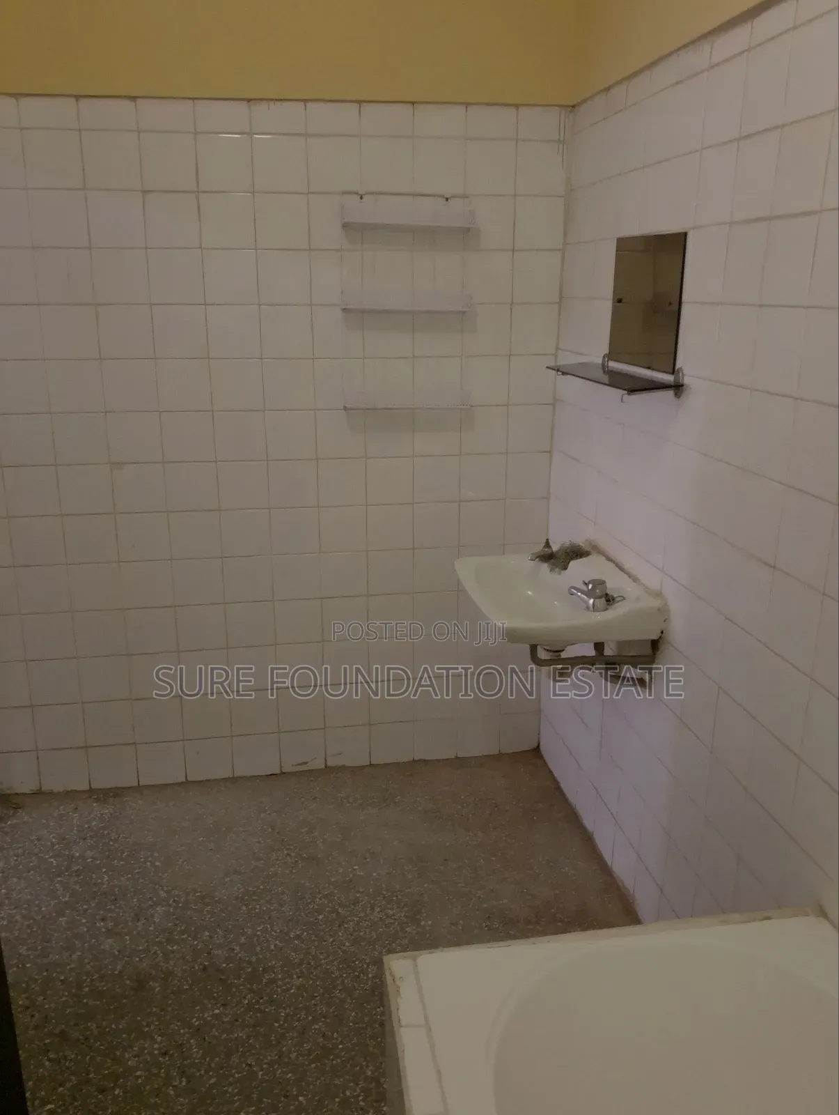 5bdrm House in Dansoman for sale