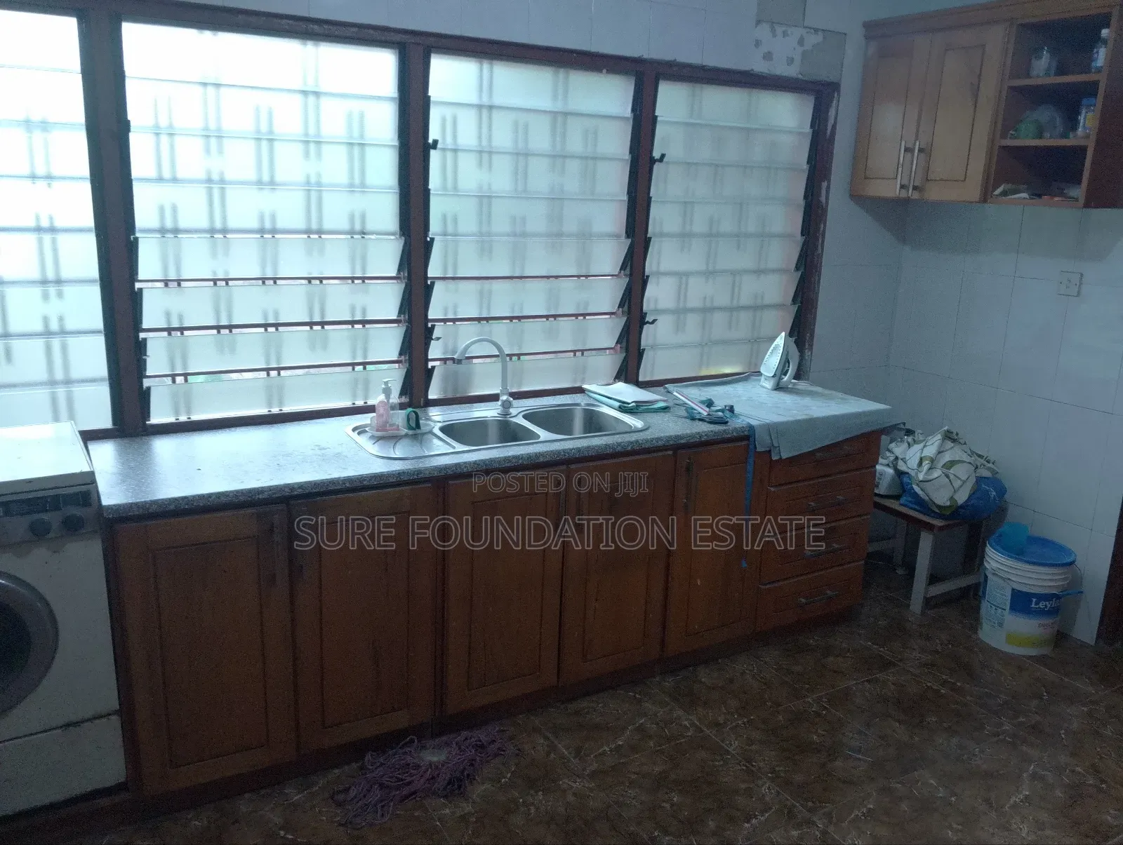 5bdrm House in Dansoman for sale