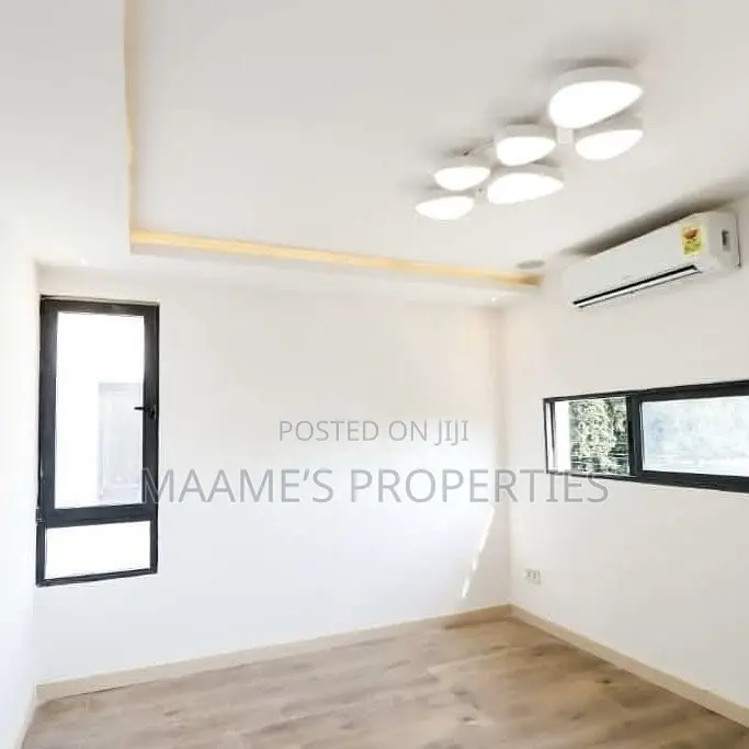 4bdrm Townhouse/Terrace in Cantonments for sale