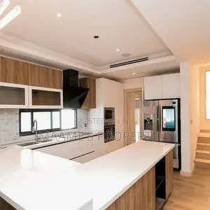 4bdrm Townhouse/Terrace in Cantonments for sale