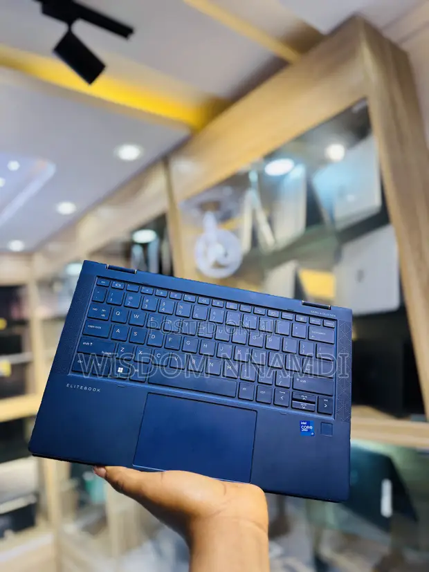 Laptop HP Elite Dragonfly x360 11th Gen 16GB Intel Core i7 SSD