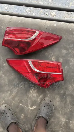 Hyundai Santa Fe Taillight 2011,2012,2013,2014,2015,2016