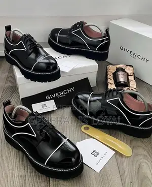 Givenchy Men Classic Shoe