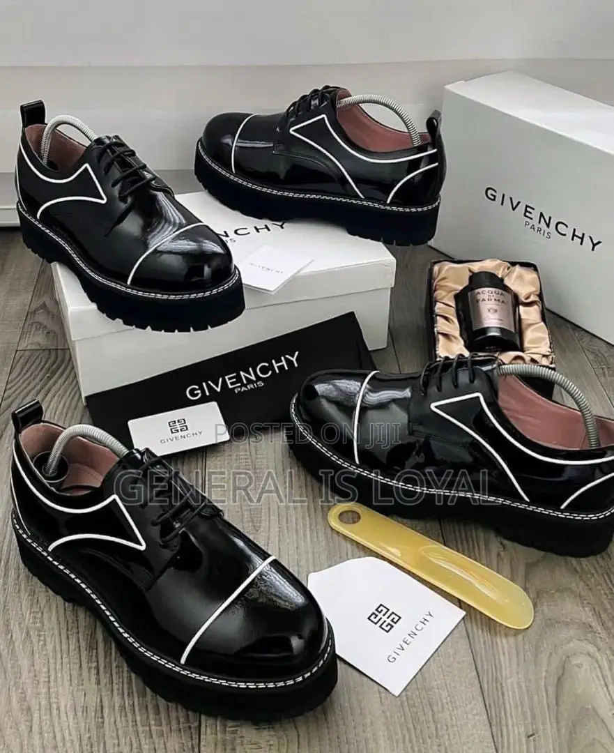 Givenchy Men Classic Shoe