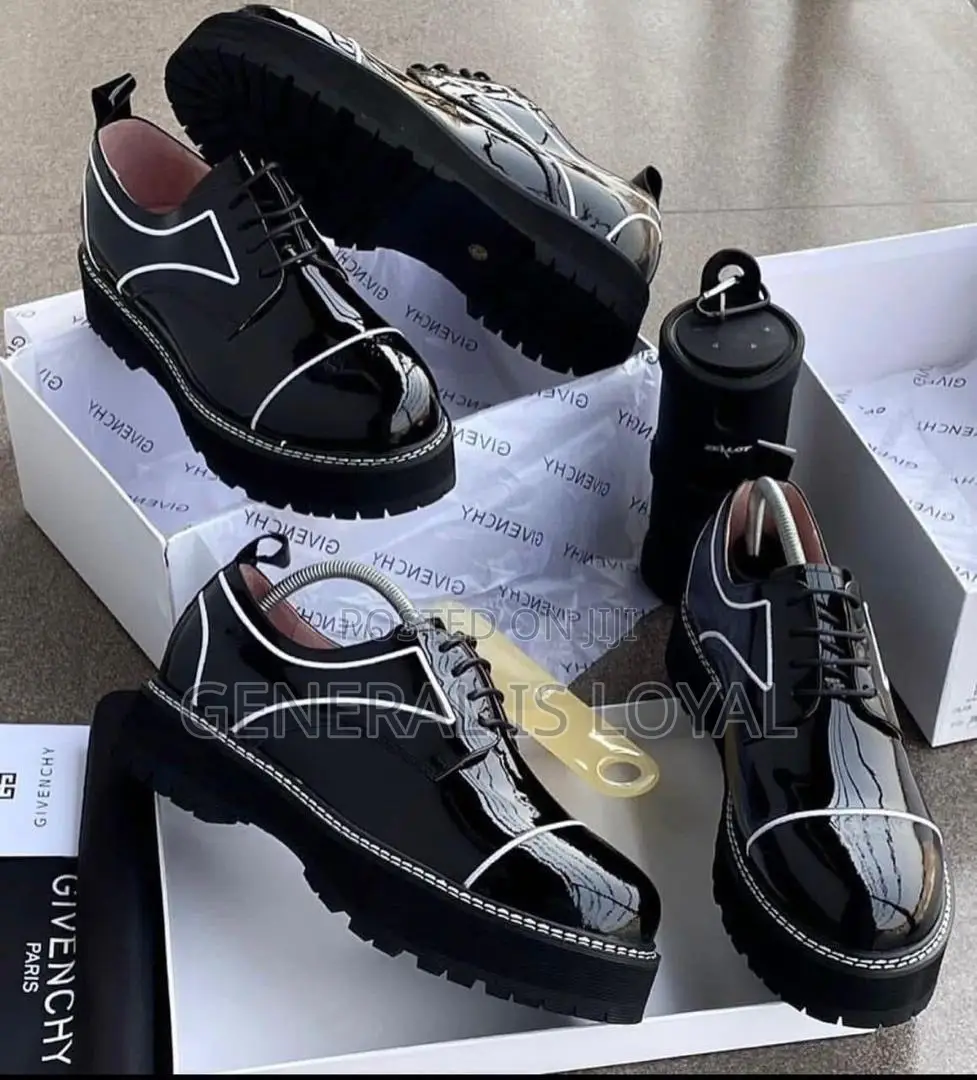 Givenchy Men Classic Shoe
