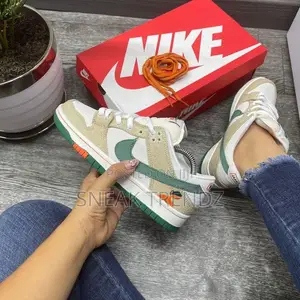 Nike Sb Dunk Low X Green Cream
