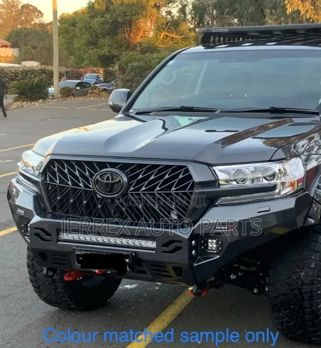Toyota Land Cruiser V8 Front Grille/Shells