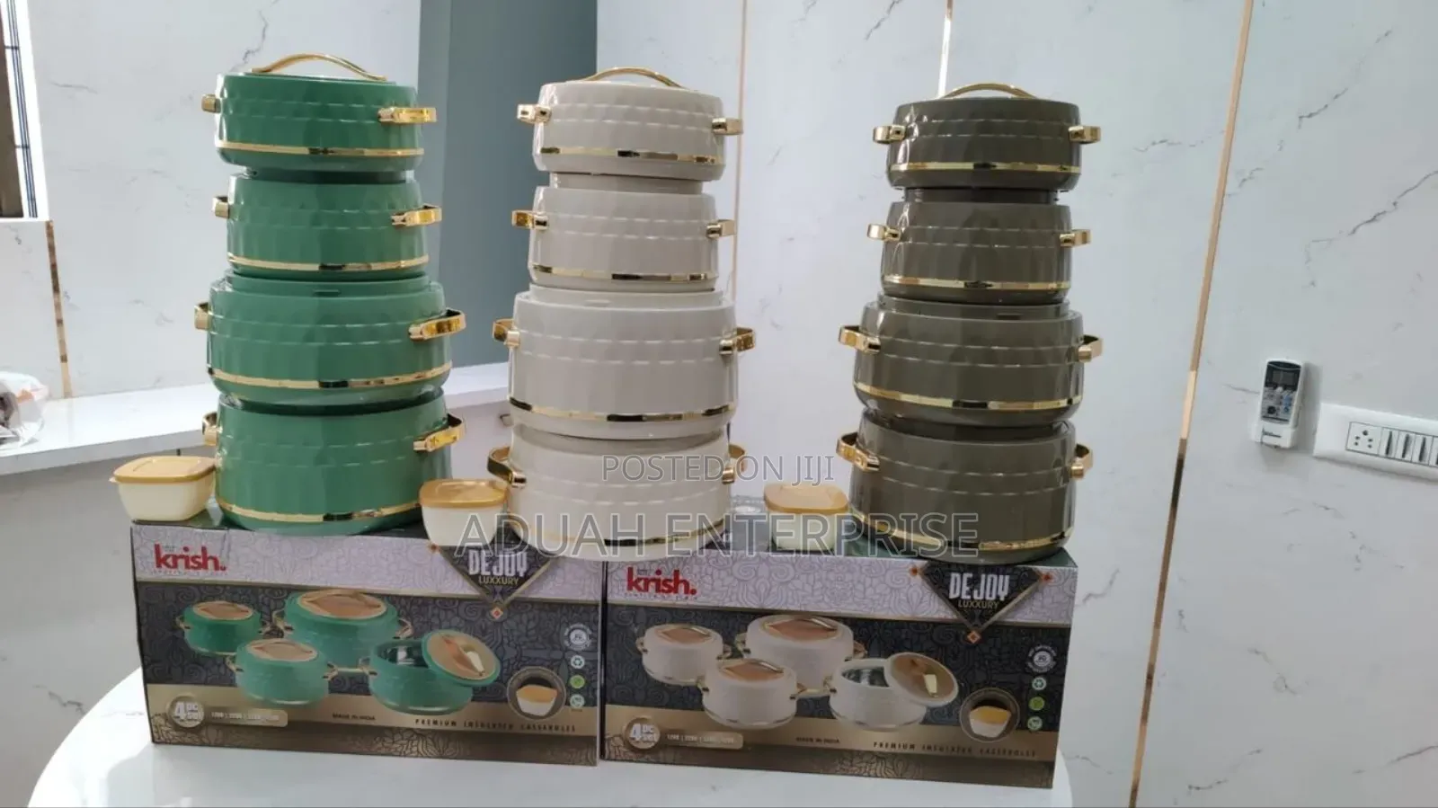 4 Set Insulated Containers