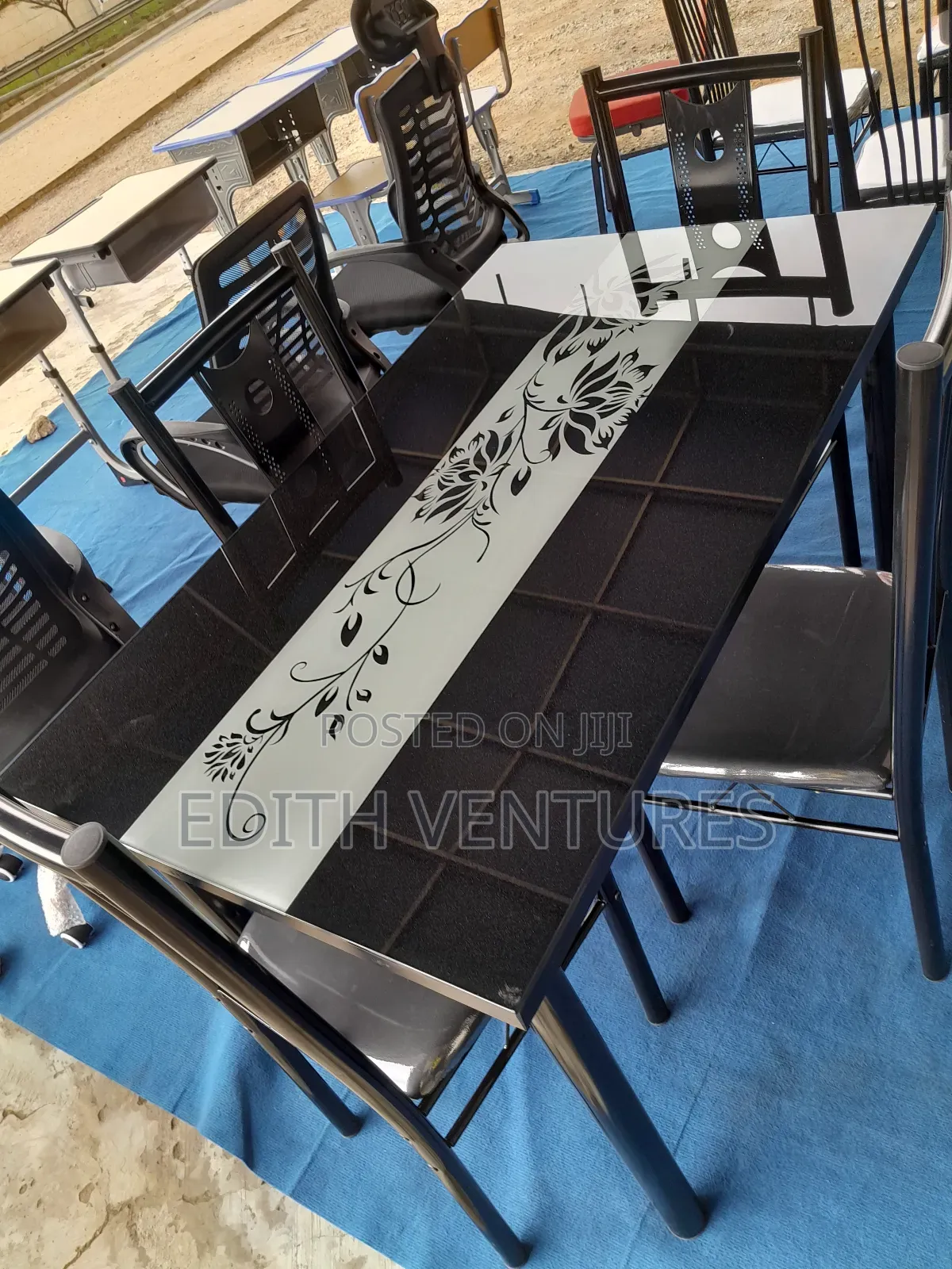 Avail Dining Set