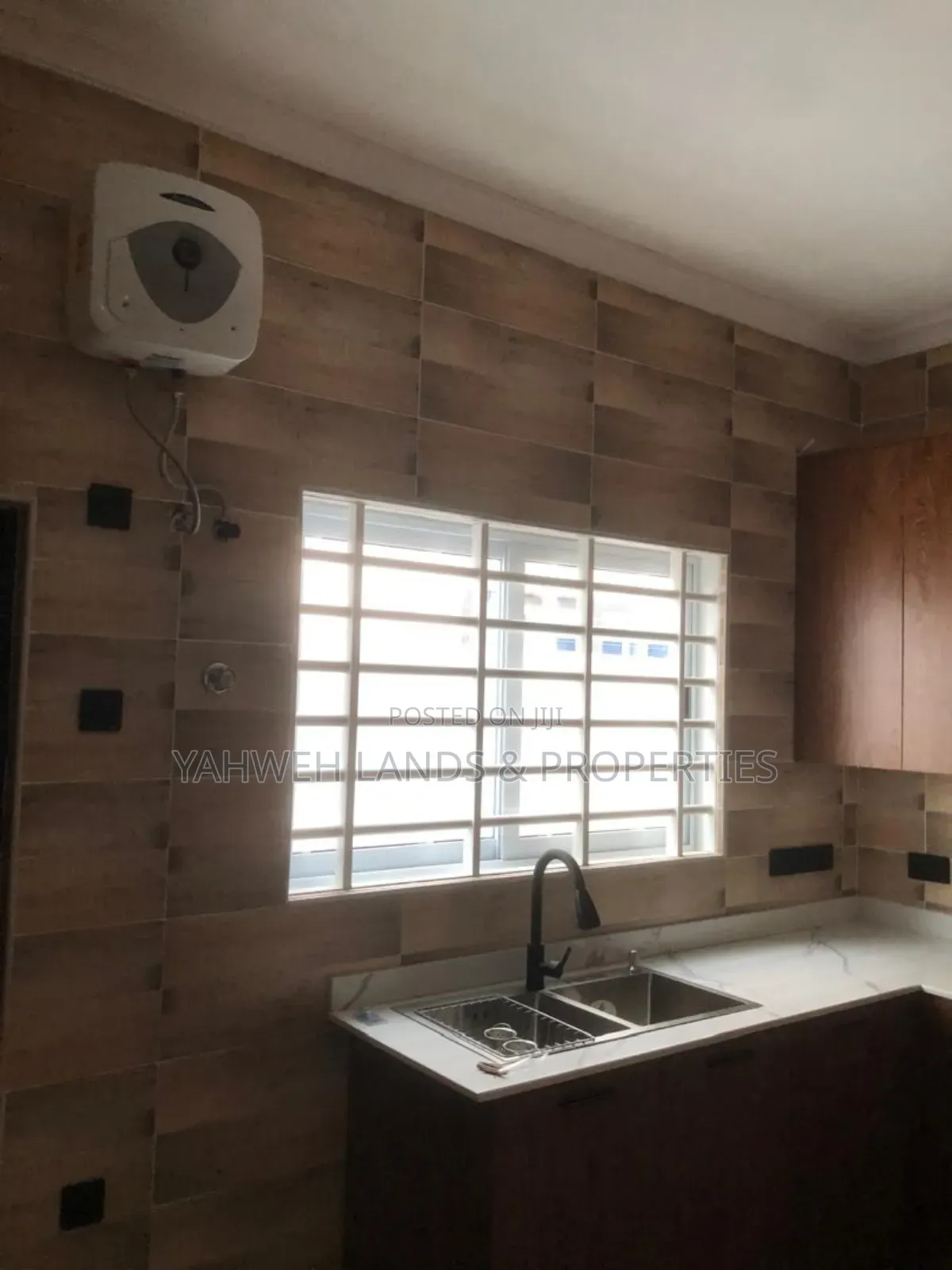 3bdrm House in Spintex for sale