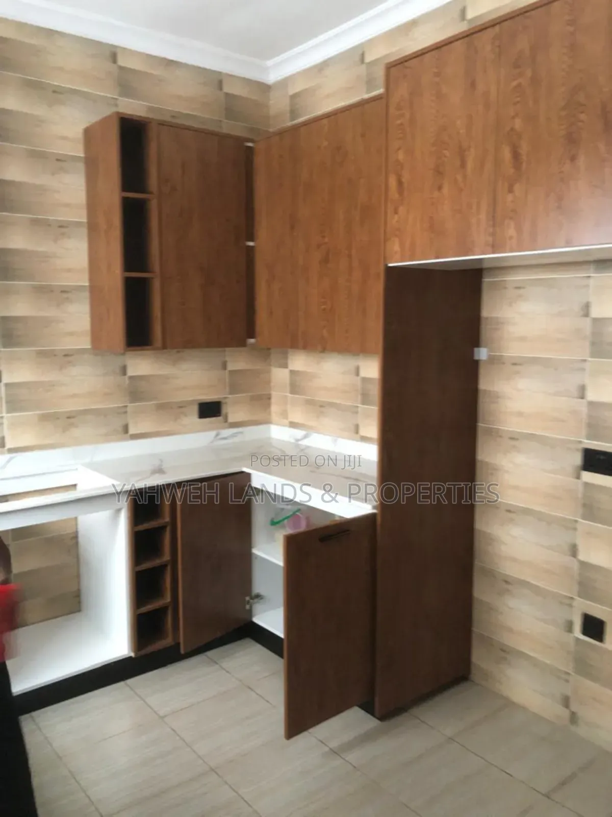 3bdrm House in Spintex for sale