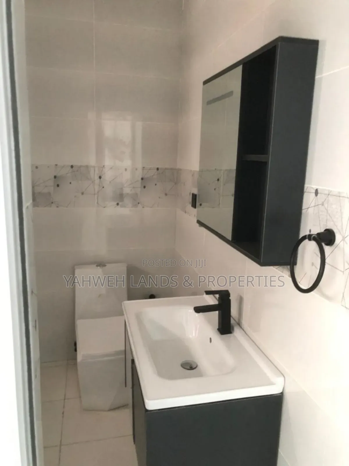 3bdrm House in Spintex for sale