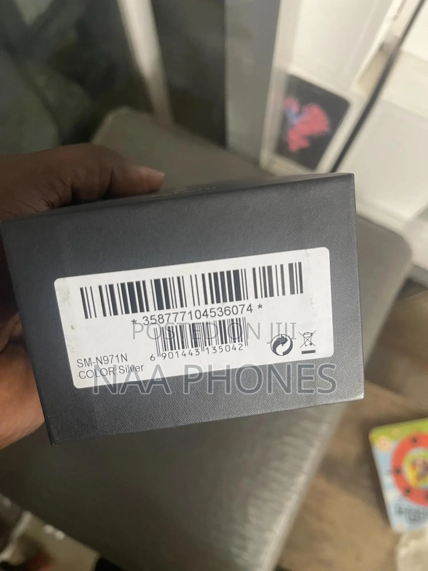New Samsung Galaxy Note 10 5G 256 GB Gold