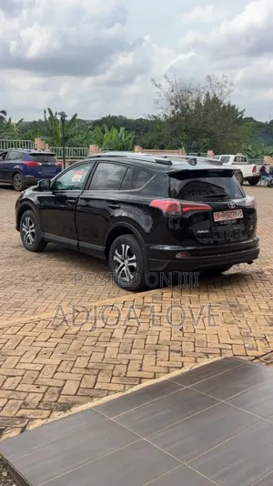 Toyota RAV4 LE AWD (2.5L 4cyl 6A) 2017 Black