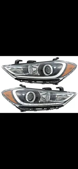 Hyundai Elantra 2017 Headlight