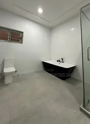 4bdrm House in Lakeside Estate for rent