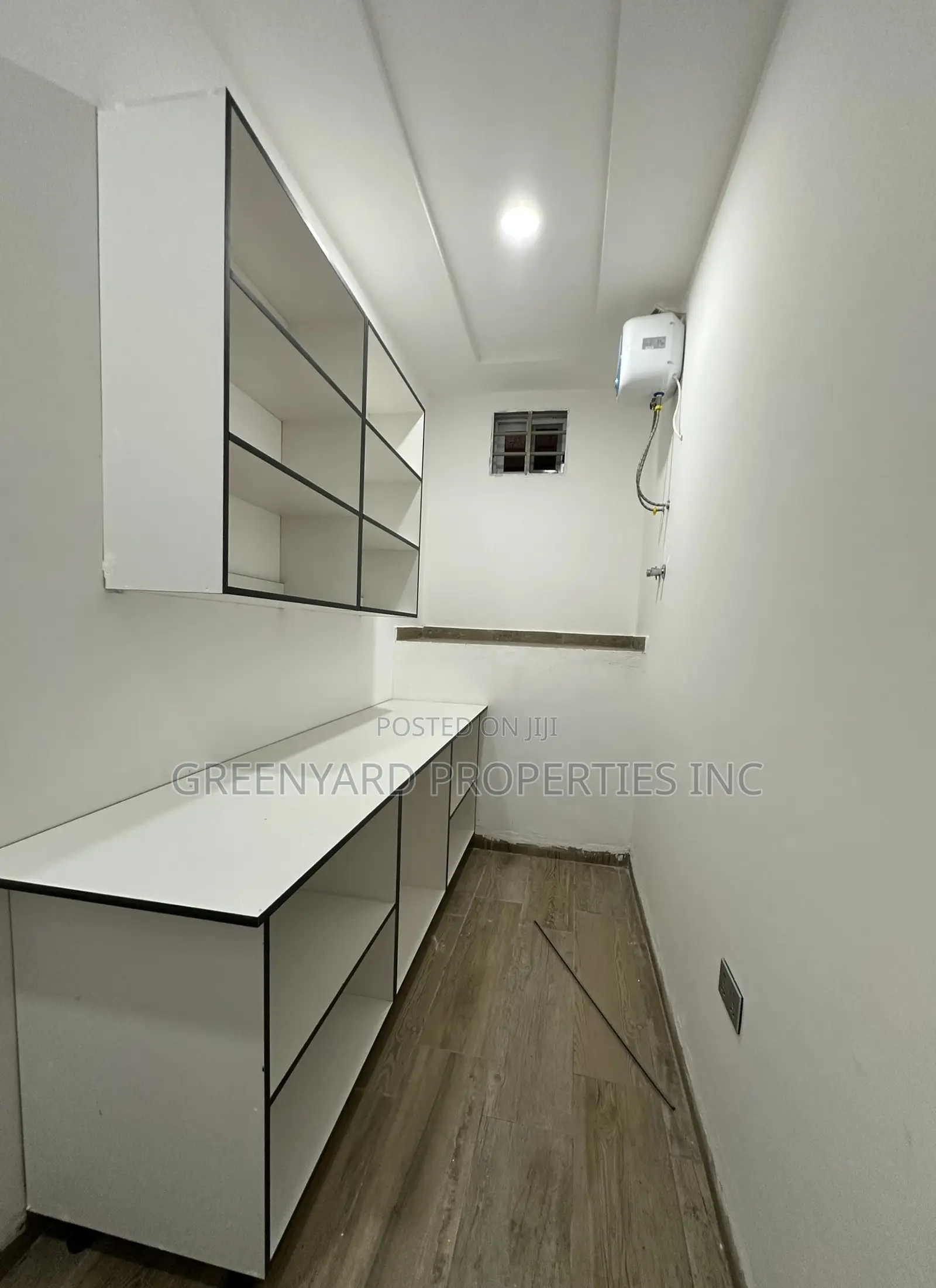 4bdrm House in Lakeside Estate for rent